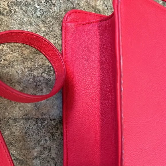 Betsy Johnson Red Animal Print Bow Satchel - Picture 12 of 14